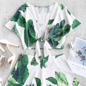 Zaful Crop Top and Shorts Vacation Beach Wear 🌺